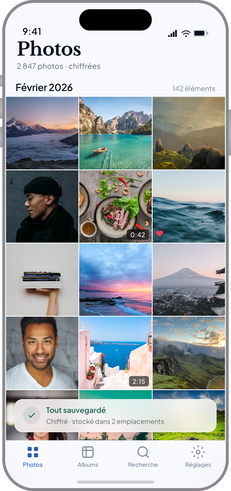 Application photo Abrio affichant une bibliothèque de photos chiffrée